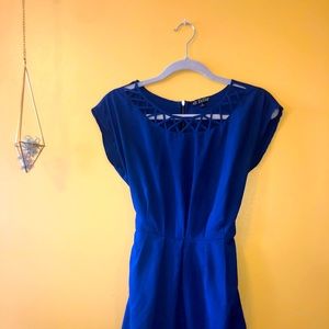 Bebop dress size small (2-4). Ties in the back